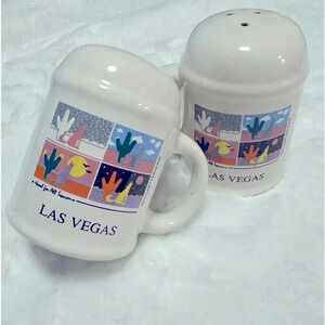 Vintage Las Vegas Southwestern Design Salt & Pepper Shaker Set 90s Coyote Cactus